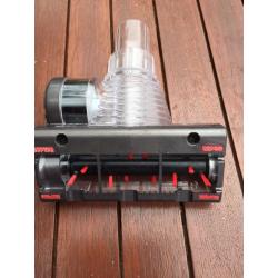 Dyson floor tool