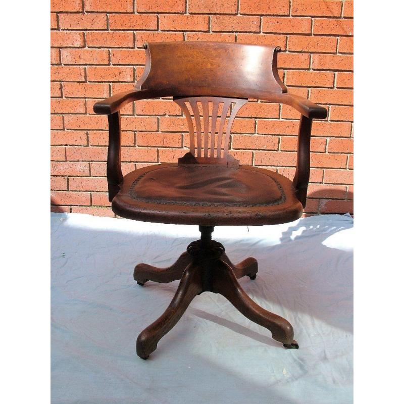 GOOD SOLID WOODEN ANTIQUE OFFICE CHAIR