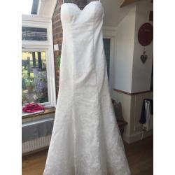 Beautiful vintage style wedding dress