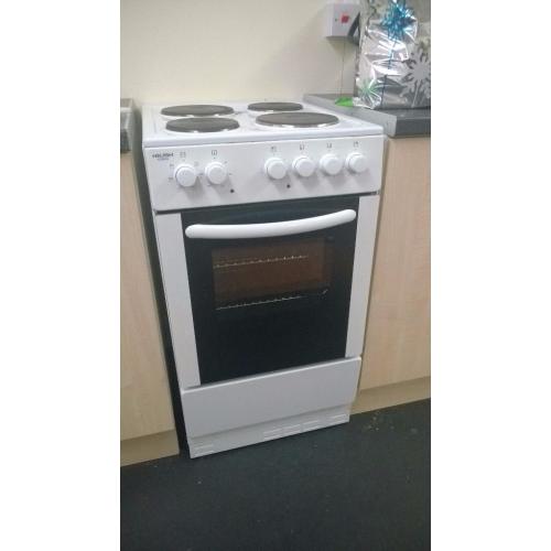 Bush Slimline Electric Cooker - 4 hob - Never used & Immediately available