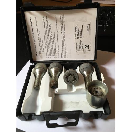 Suzuki Alto and others - Locking wheel nuts (used but good condition)