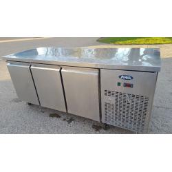 3 DOORS UNDER COUNTER PREP FRIDGE