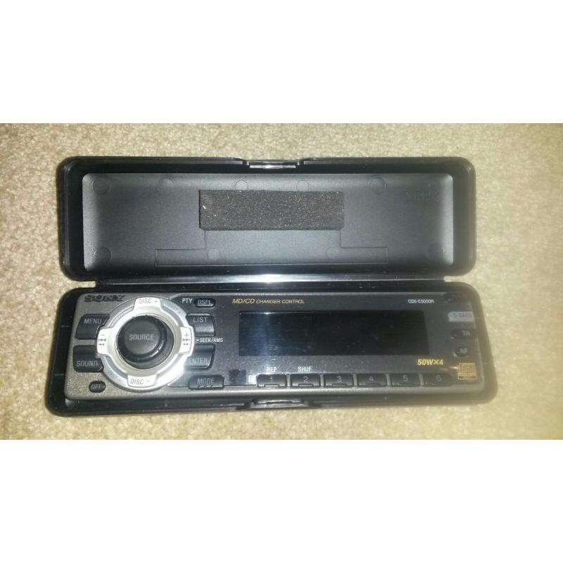 Sony FM/MW/LW compact disk player - Model CDX-C5000R