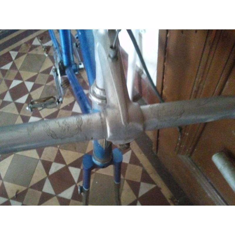 VINTAGE SUN RACER ROAD BIKE FRAME AND FORKS (PROJECT), 23.5 inch FRAME