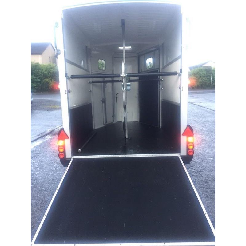 Ifor Williams hb511