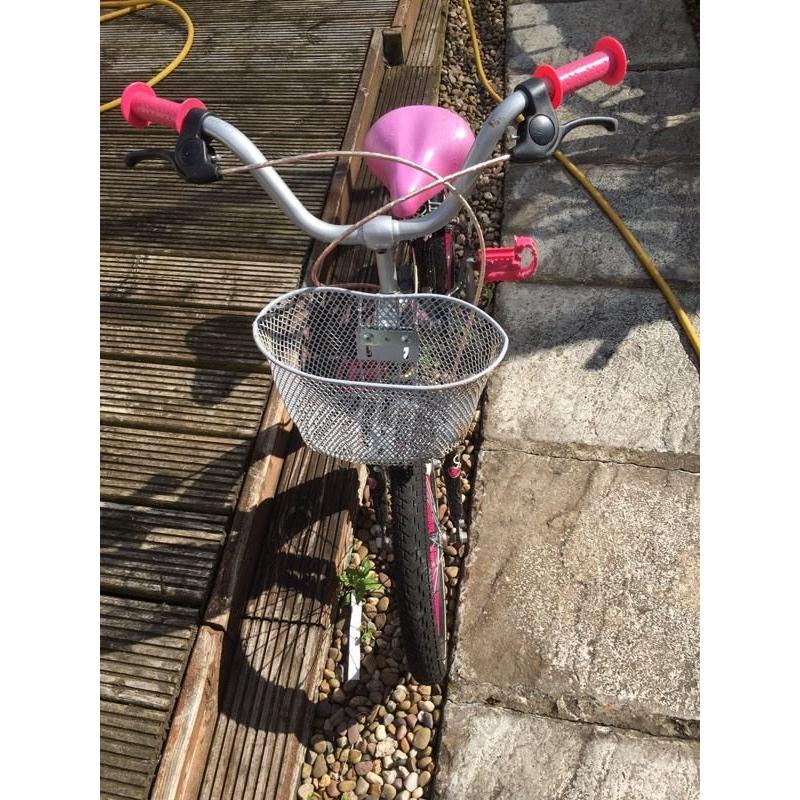 Girls 16 inch wheel pro cycle