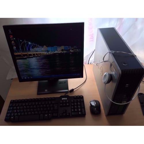 Fast Hp Computer Core 2 Duo 3.Ghz, 2gb Ram, 160gb HD, 17" Monitor, Microsoft Office, Wifi, Windows 7