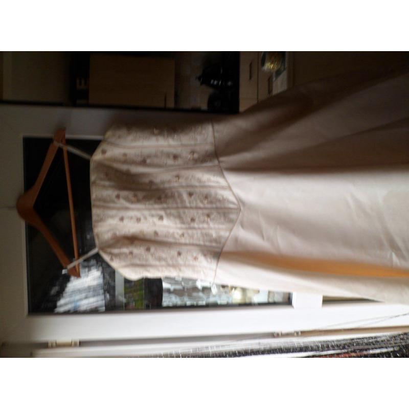 cream wedding dress size 18