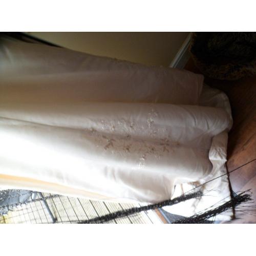 cream wedding dress size 18