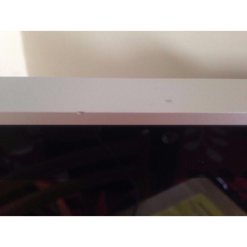 iMac 20" barely used in box with mouse and new wireless keyboard