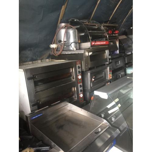 Pizza oven
