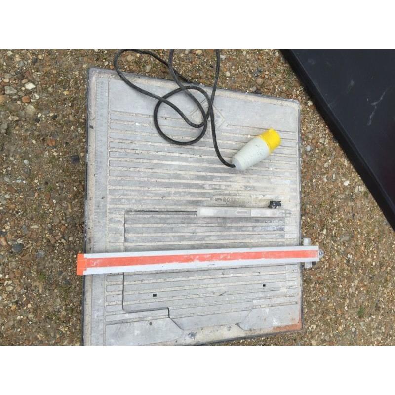 Vitrex tile wet cutter 110v (needs a clean)