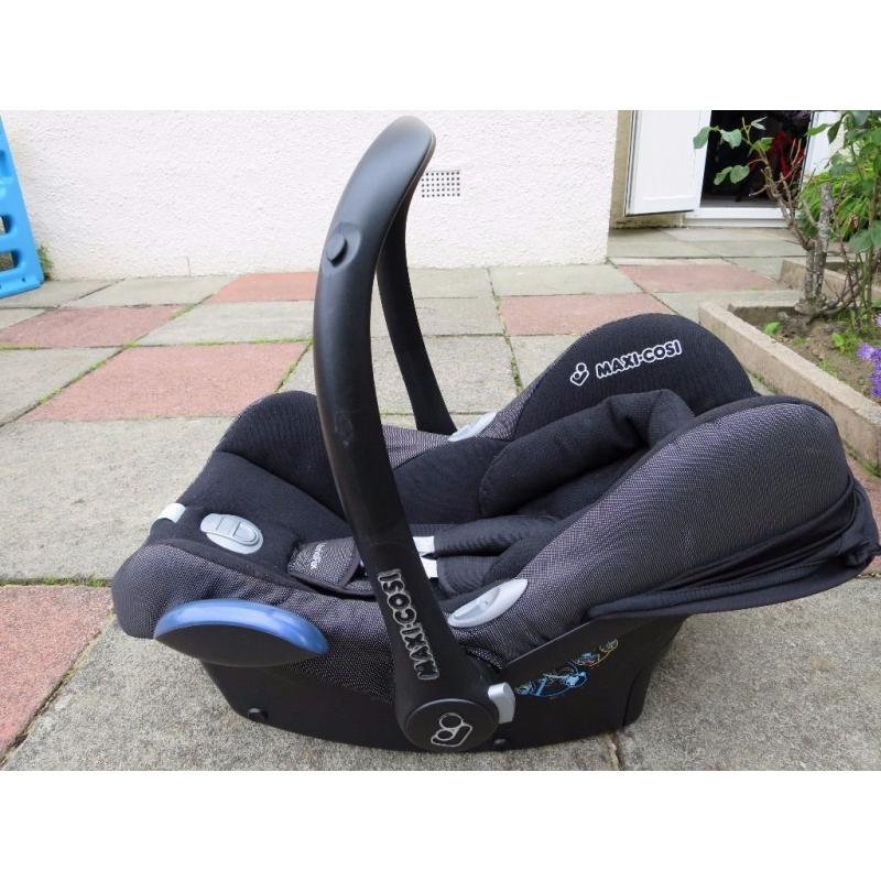Maxicosi car seat with cosi toes