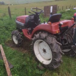 4x4 compact tractor