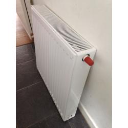 Delonghi 60 x 60cm radiator central fixings