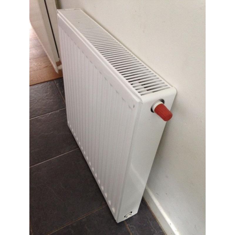 Delonghi 60 x 60cm radiator central fixings