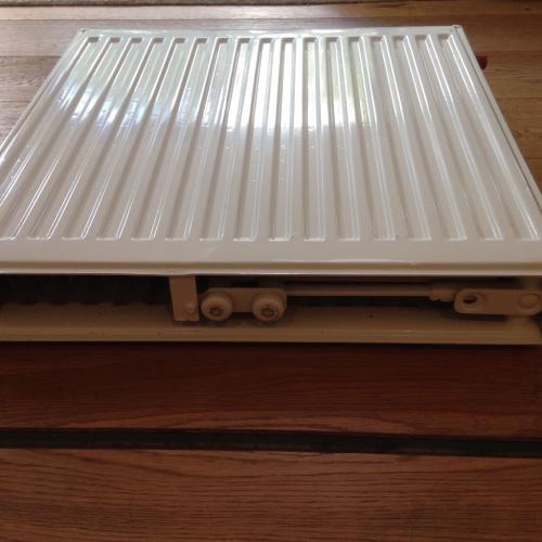 Delonghi 60 x 60cm radiator central fixings