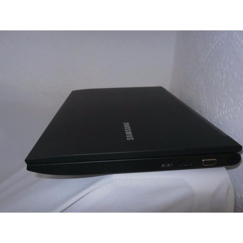 samsung 400B--i3