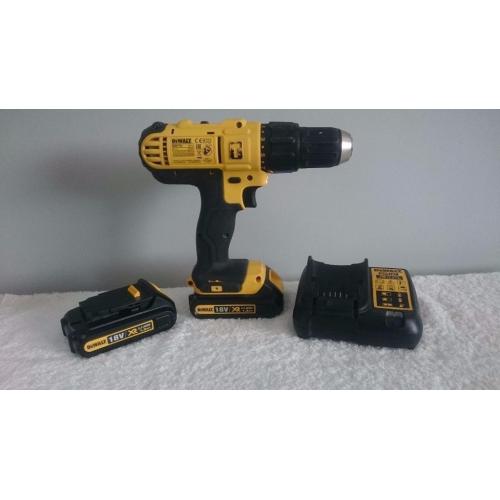 DeWALT Dcd776, XR Li-ion Combi Drill,2 x 1.3ah batteries,(used) Makita