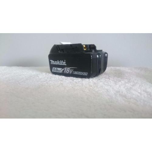 MAKITA 18v LXT LI-ION BL1850 (5AH) batteries, perfect working order,(STAR) .(USED)