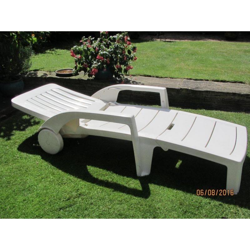 Sun Lounger