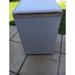 Hotpoint under counter freezer