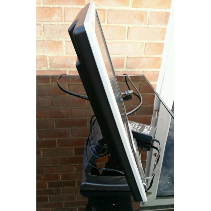 Digimate L1715 colour lcd pc monitor