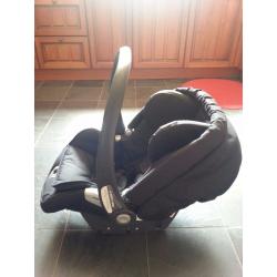 Mamas & Papas Primo Viaggio Car Seat (group 0+)