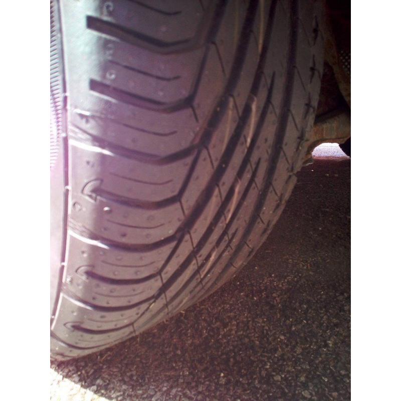 Ford Focus 1.8d - SPARES ONLY - 2 New Tyres (195/65/15)