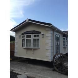stately albion chalet hobby tabbert