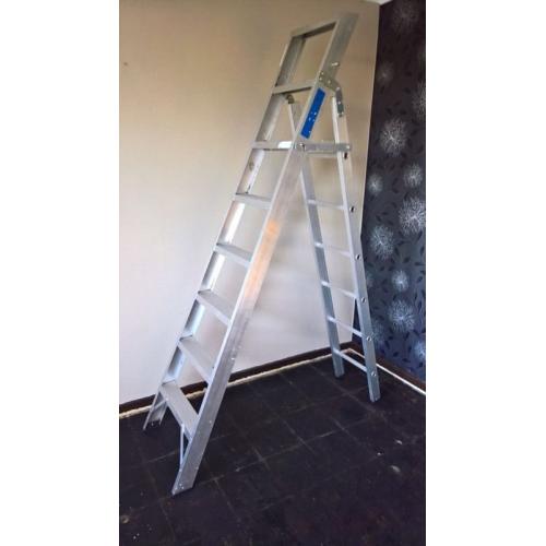 Safety steps / ladder