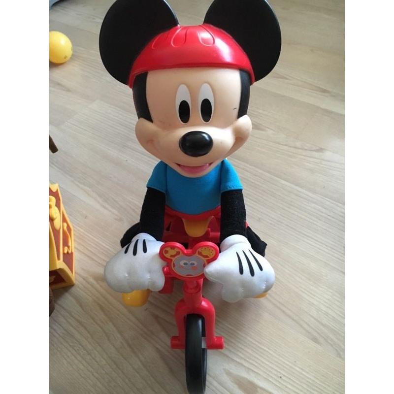Mickey Mouse wheelie