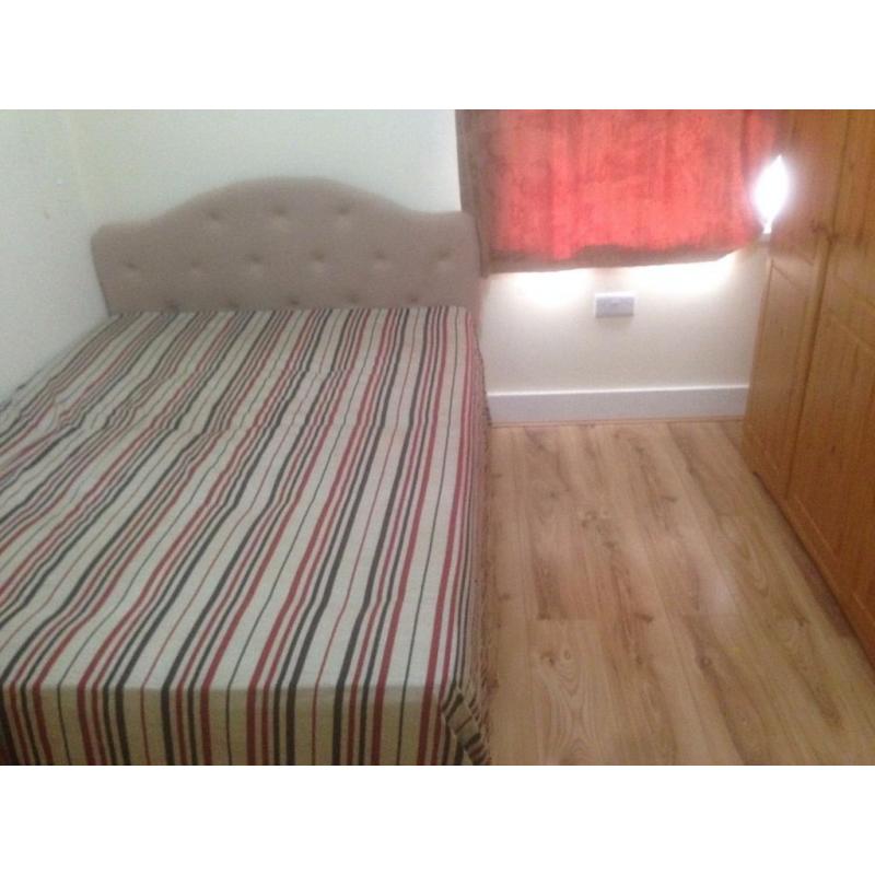 One double bedroom available in two bedroom brand new refurbished house close to Upton Park Station