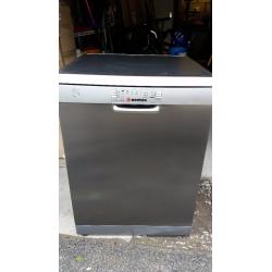Hoover Dishwasher Full Size DDY 068TX Silver