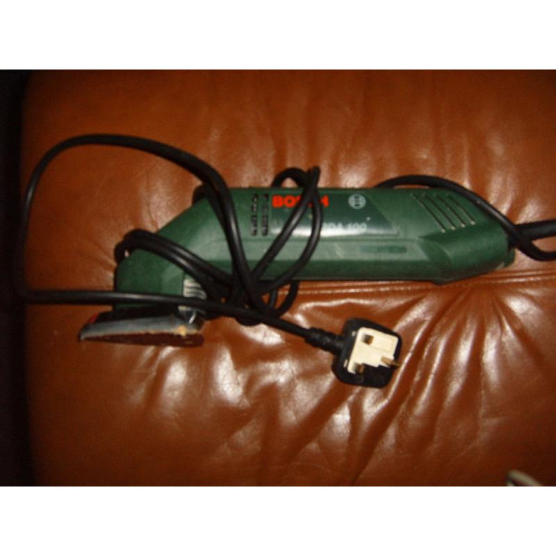 Bosh PDA 100. 240 volt corner sander.