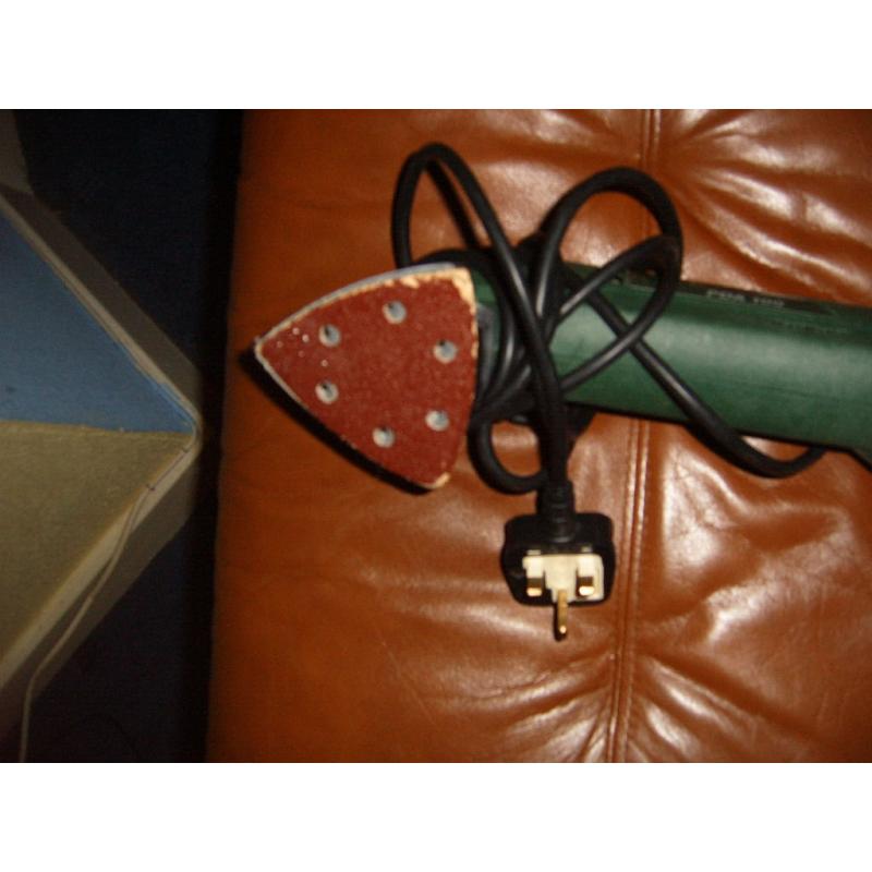 Bosh PDA 100. 240 volt corner sander.