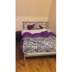 ROOM TO RENT FOR THE FRINGE AVAILABLE 9 DAYS