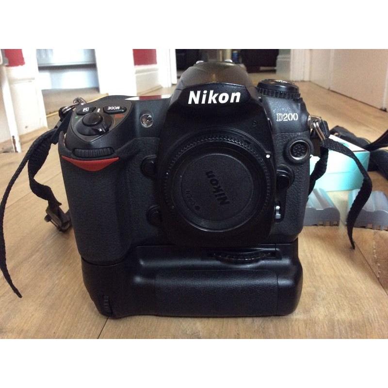 Nikon D200 Camera and Lens Bundle