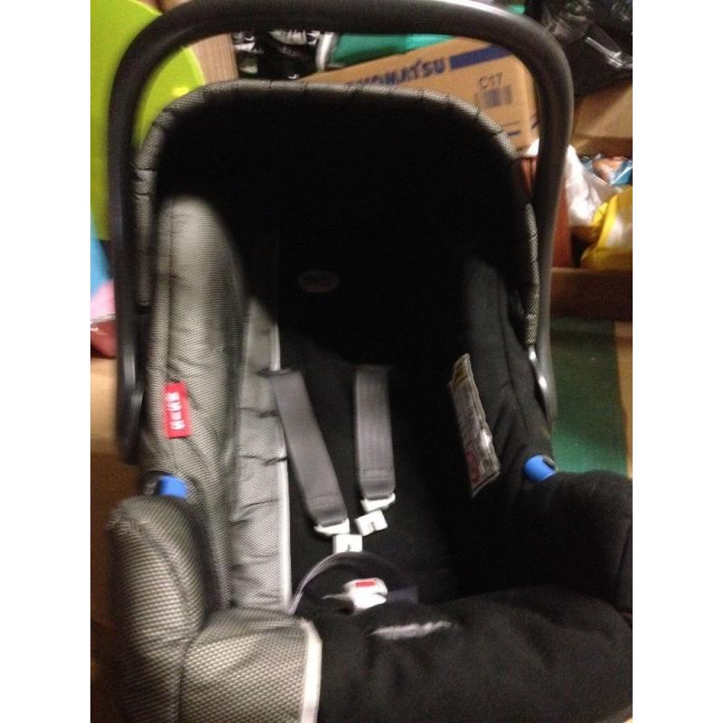 Britax baby car seat 0-13kg