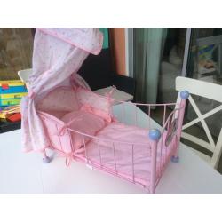Dolls cot