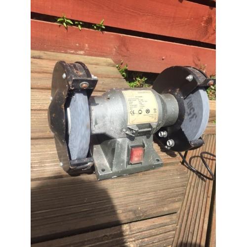 Bench grinder