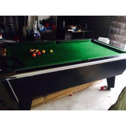 Pool table - 6ft Pub Omega table