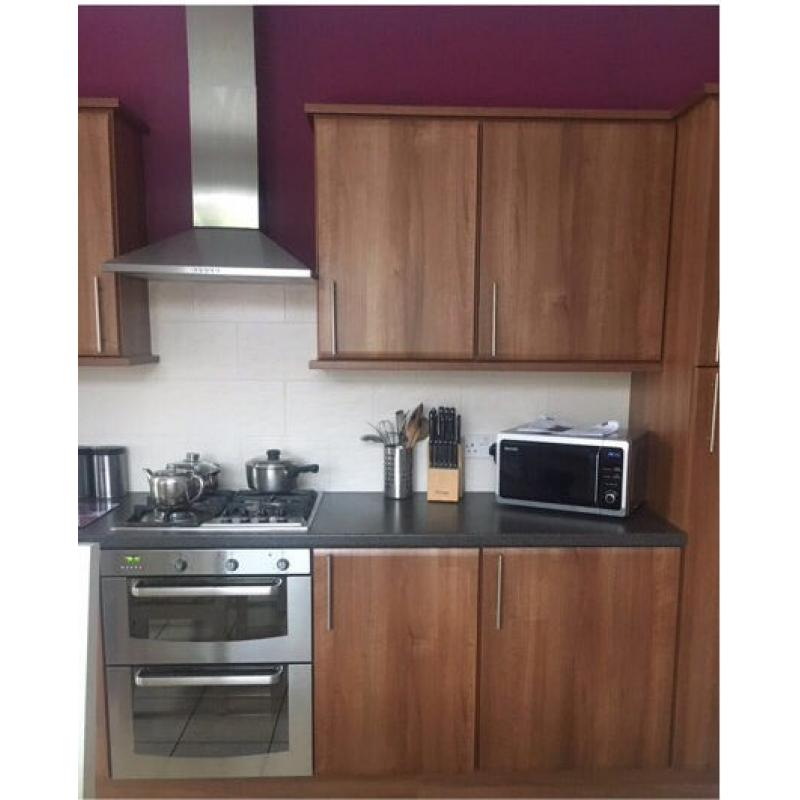 **fitted kitchen***