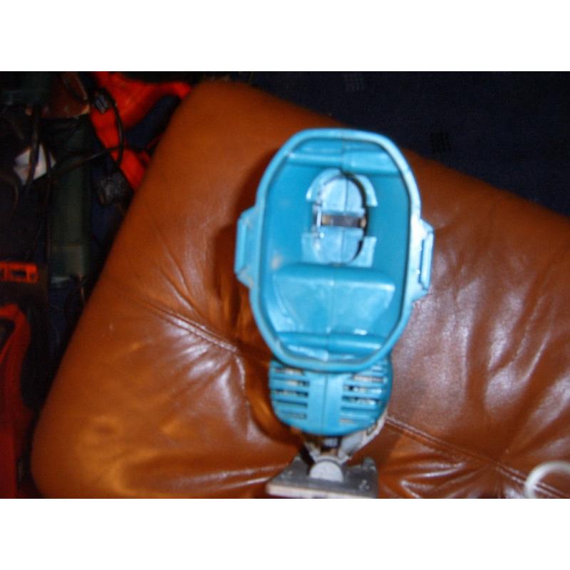 Makita 18 volt cordless jigsaw.