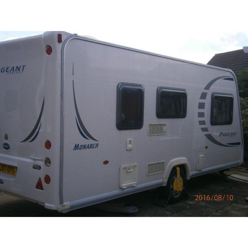 Bailey Pageant Monarch S 7