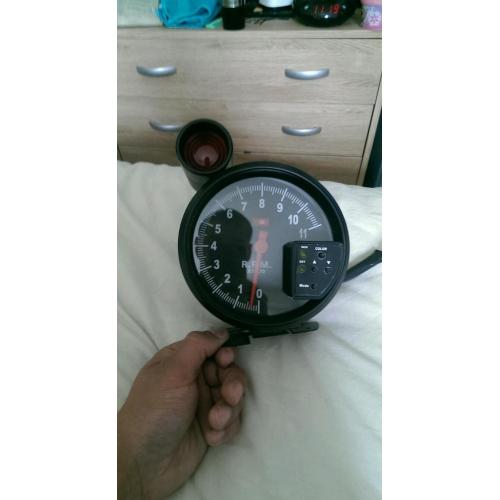Tachometer (rev counter)