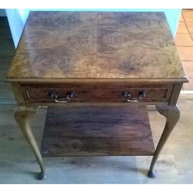 MAPLE QUALITY VINTAGE VENEERED CONSOLE TABLE