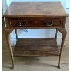 MAPLE QUALITY VINTAGE VENEERED CONSOLE TABLE