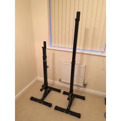 Adjustable squat rack bench press power rack