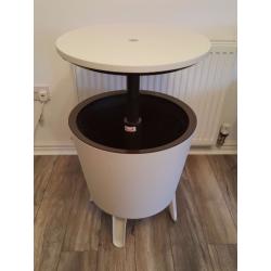 Keter 30 Litre Cool Bar Table